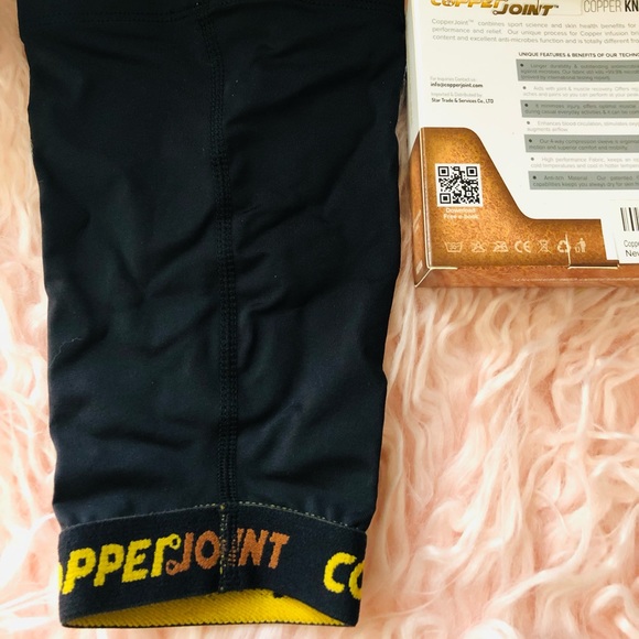 CopperJoint Knee Compression Sleeve Knee Support for Women & Men - Picture 9 of 11